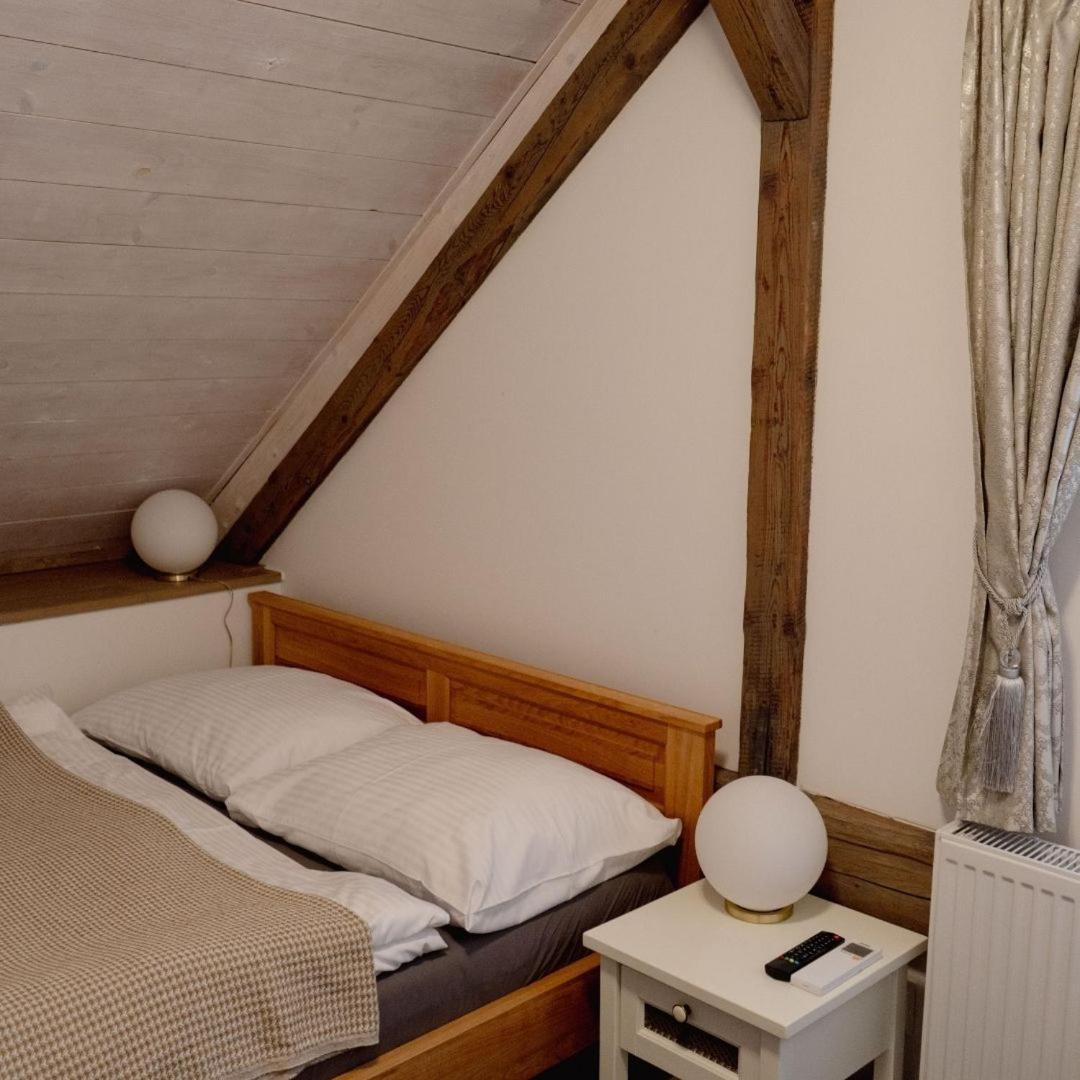 Hotel Aura Banská Štiavnica Zewnętrze zdjęcie